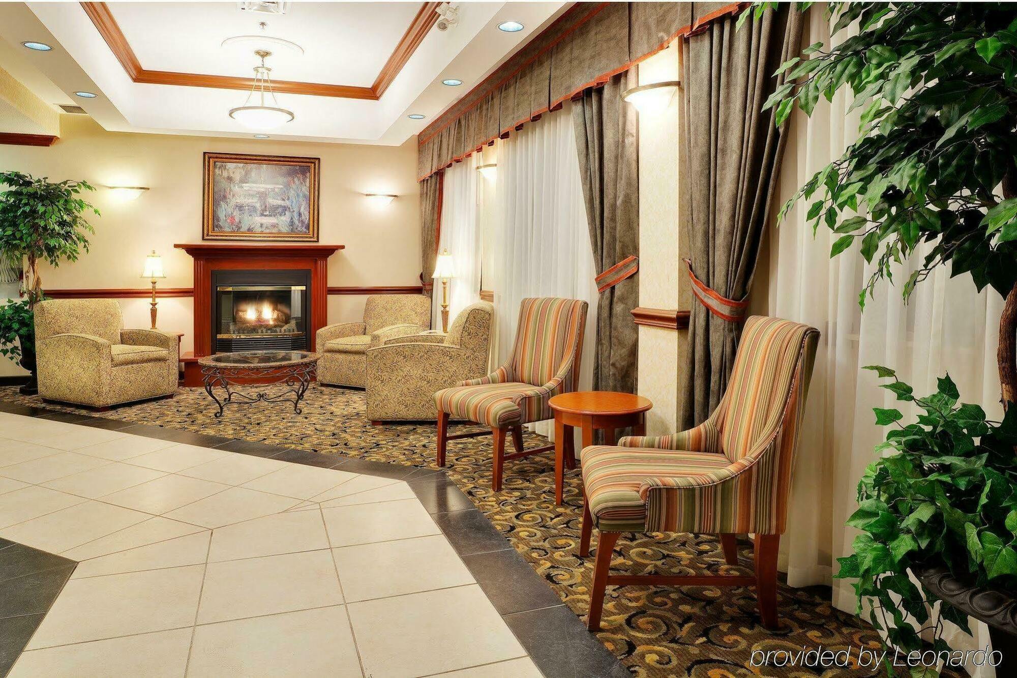 Holiday Inn Express Hotel & Suites Barrie By Ihg Exterior foto
